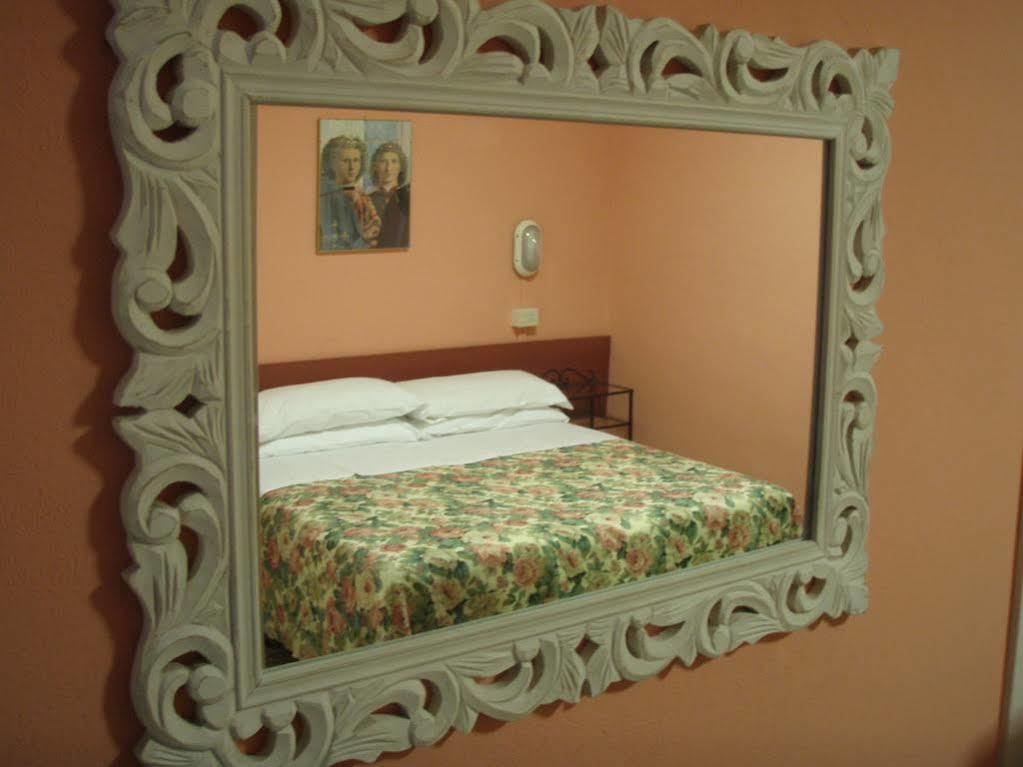 Albergo Fiorentino Sansepolcro Dış mekan fotoğraf